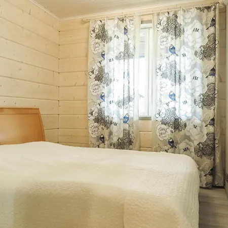 בית נופש Karhu B By Interhome *