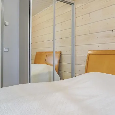 בית נופש Karhu B By Interhome *