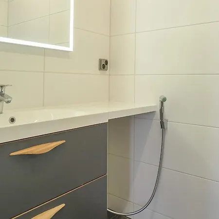 Karhu B By Interhome *