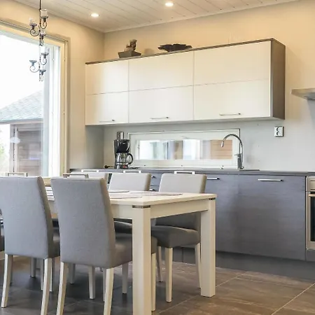 Karhu B By Interhome *