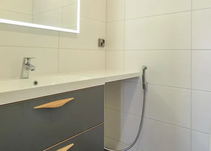 Karhu B By Interhome *